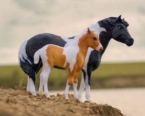 Breyer The Phantom & Misty Gift Set | Retired