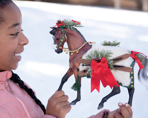 Breyer Après Ski | 2024 Holiday Horse